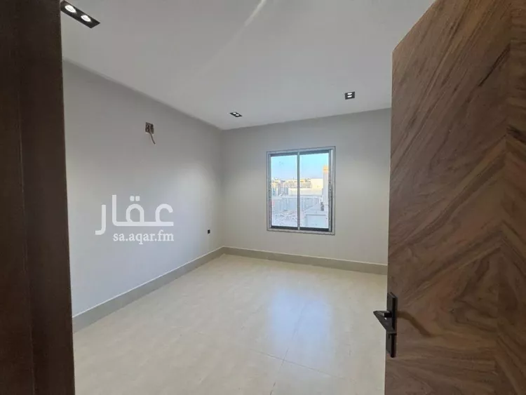 فيلا للبيع في شارع حسين الأبريقي, حي عكاظ, مدينة الرياض, منطقة الرياض صورة 5