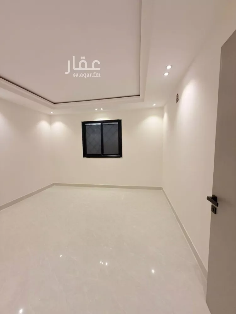 فيلا للبيع في شارع ابن نعيم, حي طيبة, مدينة الرياض, منطقة الرياض صورة 4