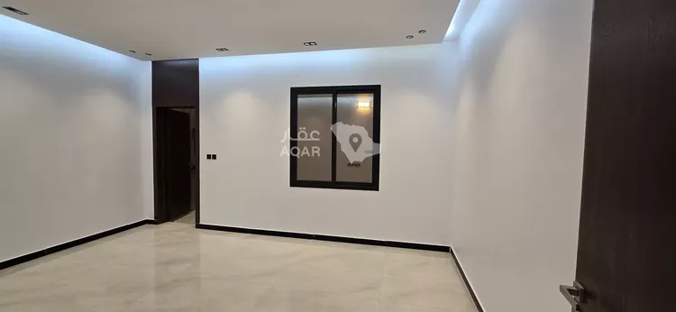 Floor for Sale in Riyadh Al Hazm 7