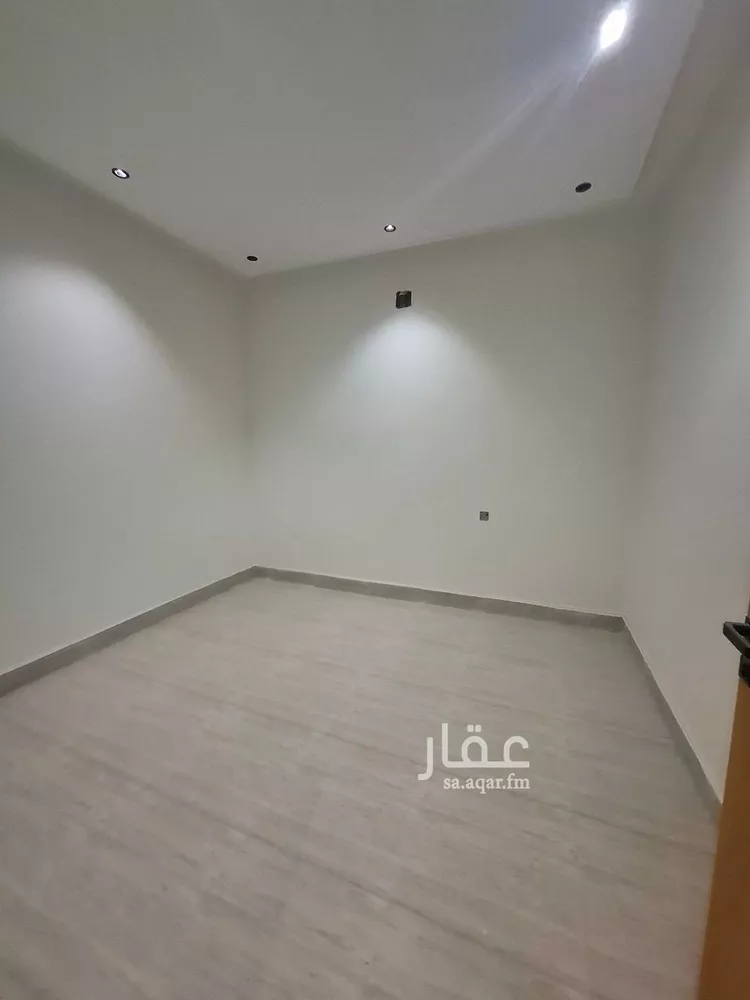 دور للبيع في شارع محمد بن أحمد بيري, حي طويق, مدينة الرياض, منطقة الرياض صورة 5