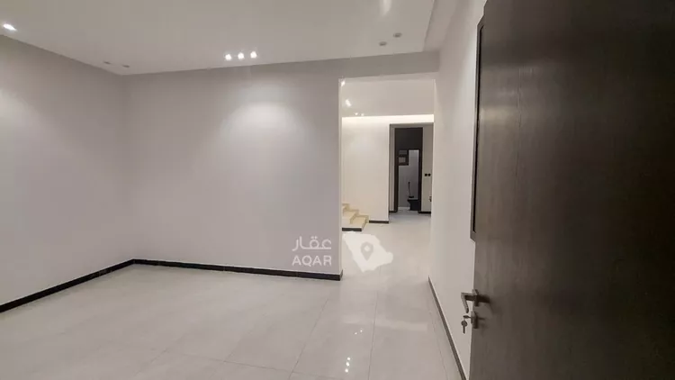 فيلا للبيع في شارع أبي كبير, حي العريجاء الغربي, مدينة الرياض, منطقة الرياض 8