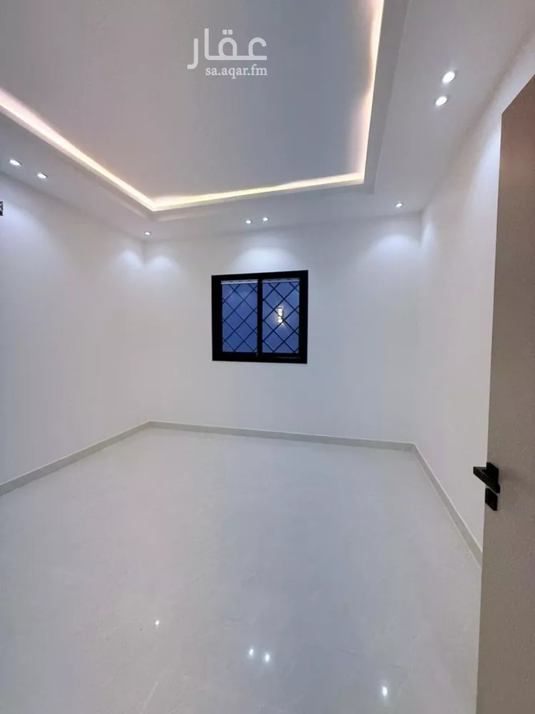 فيلا للبيع في شارع ابن نعيم, حي طيبة, مدينة الرياض, منطقة الرياض صورة 5