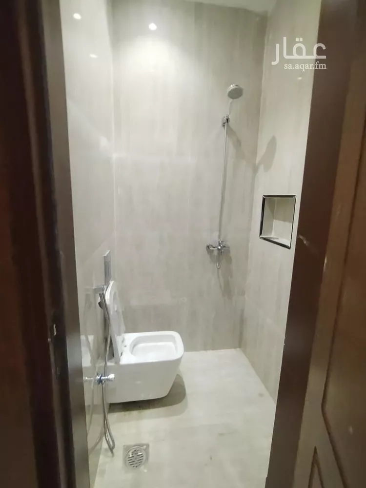 شقة للبيع في شارع عبدالرحمن بن قاسم, حي عكاظ, مدينة الرياض, منطقة الرياض صورة 3