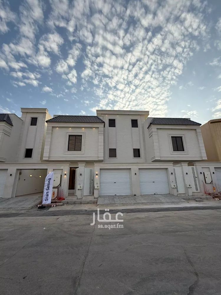 دور للبيع في شارع إبراهيم الهاشمي, حي عكاظ, مدينة الرياض, منطقة الرياض