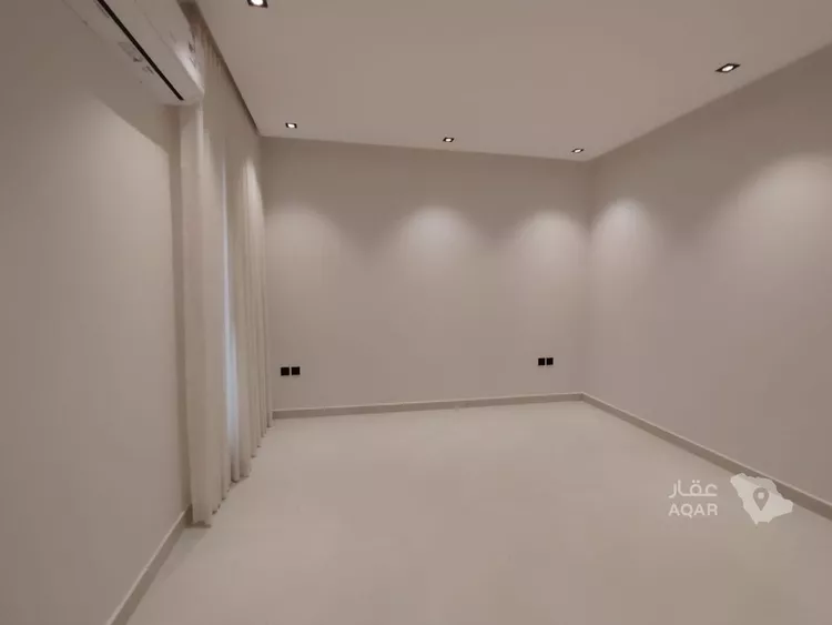Floor for Sale in Riyadh Al Badi'ah 4