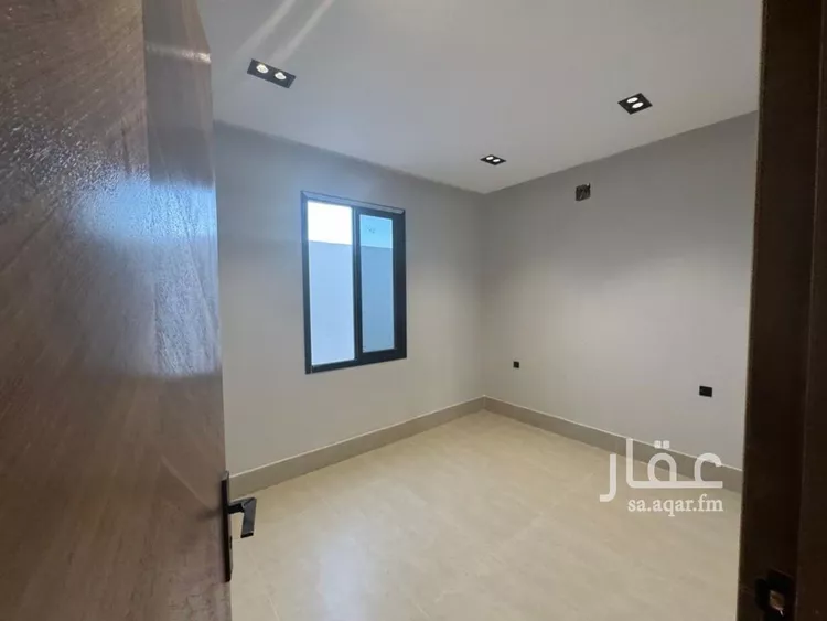 فيلا للبيع في شارع الجارود السلمي, حي عكاظ, مدينة الرياض, منطقة الرياض صورة 5