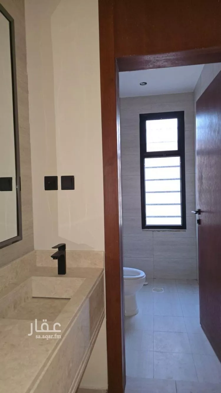 دور للبيع في شارع ابن شاكر, حي طيبة, مدينة الرياض, منطقة الرياض صورة 4