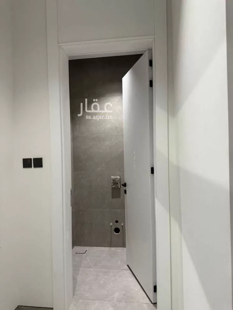 دور للبيع في شارع مسكان ، حي النرجس ، الرياض ، منطقة الرياض صورة 5