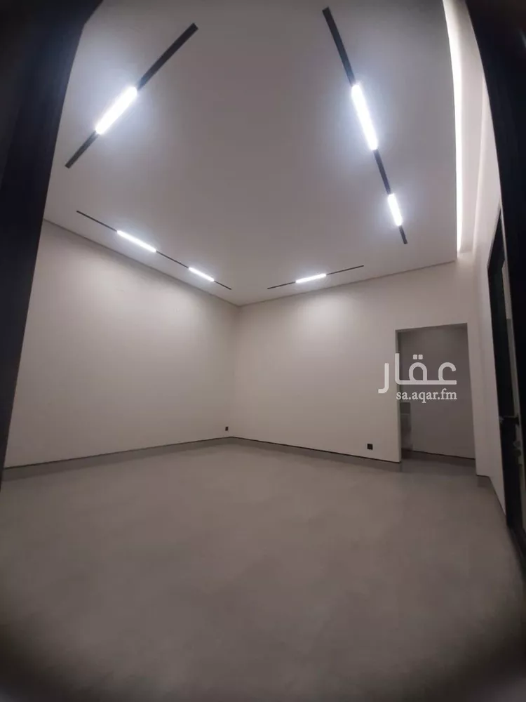 فيلا للبيع في شارع سعيد بن نفيل, حي الرمال, مدينة الرياض, منطقة الرياض صورة 3