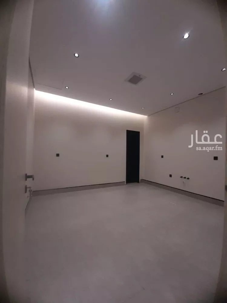 فيلا للبيع في شارع سعيد بن نفيل, حي الرمال, مدينة الرياض, منطقة الرياض صورة 5