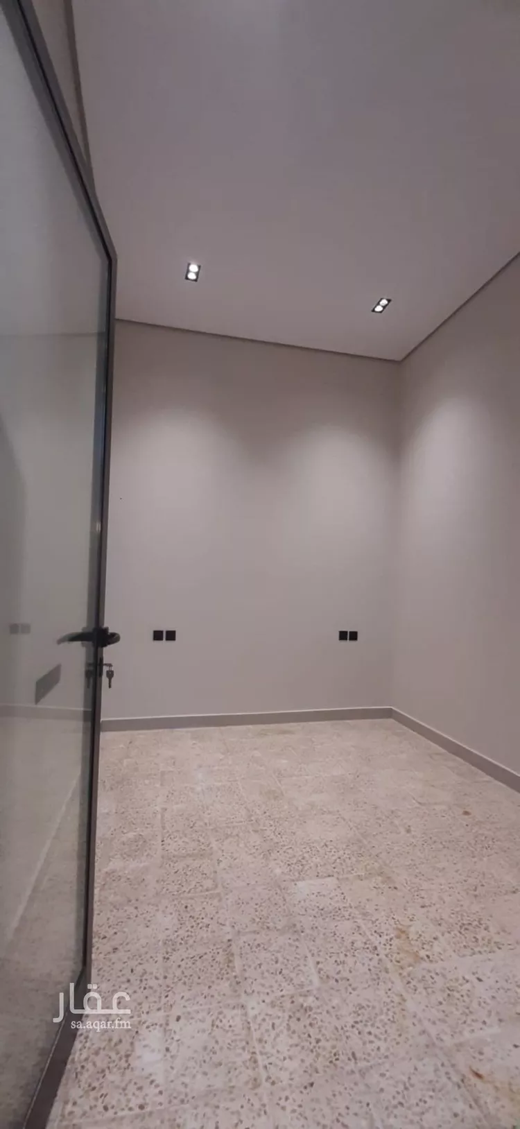 فيلا للبيع في شارع معقل بن عامر, حي الرمال, مدينة الرياض, منطقة الرياض صورة 3