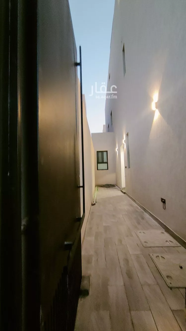 دور للبيع في شارع الصفراء, حي إشبيلية, مدينة الرياض, منطقة الرياض صورة 4