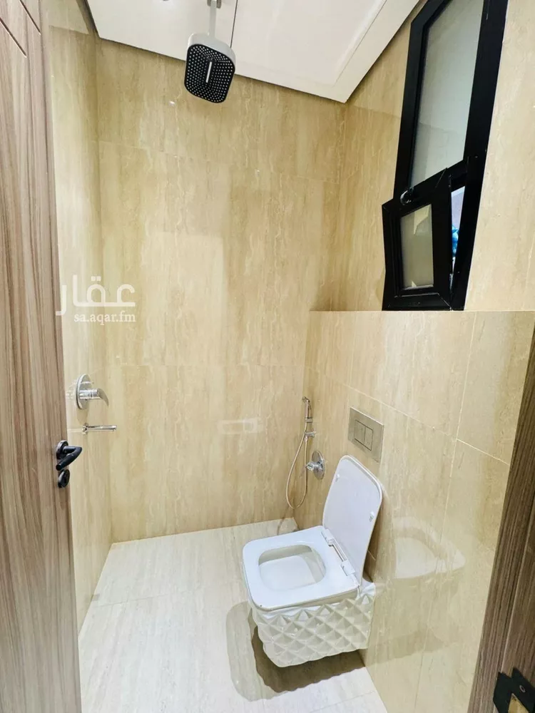 فيلا للبيع في شارع حجاج بن أرطأة, حي الرمال, مدينة الرياض, منطقة الرياض صورة 5