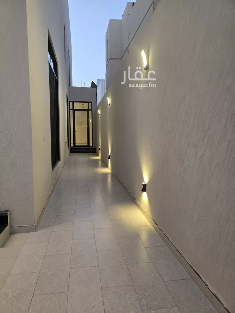 دور للبيع في شارع الداهنة, حي الخليج, مدينة الرياض, منطقة الرياض صورة 2