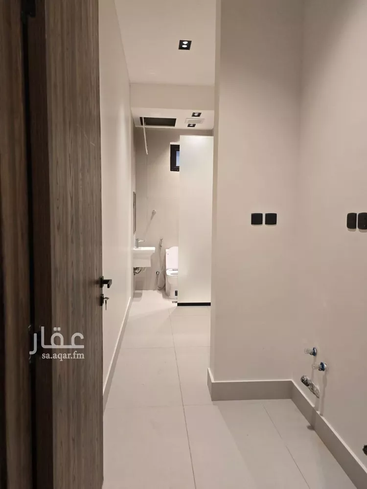 دور للبيع في شارع الداهنة, حي الخليج, مدينة الرياض, منطقة الرياض صورة 4