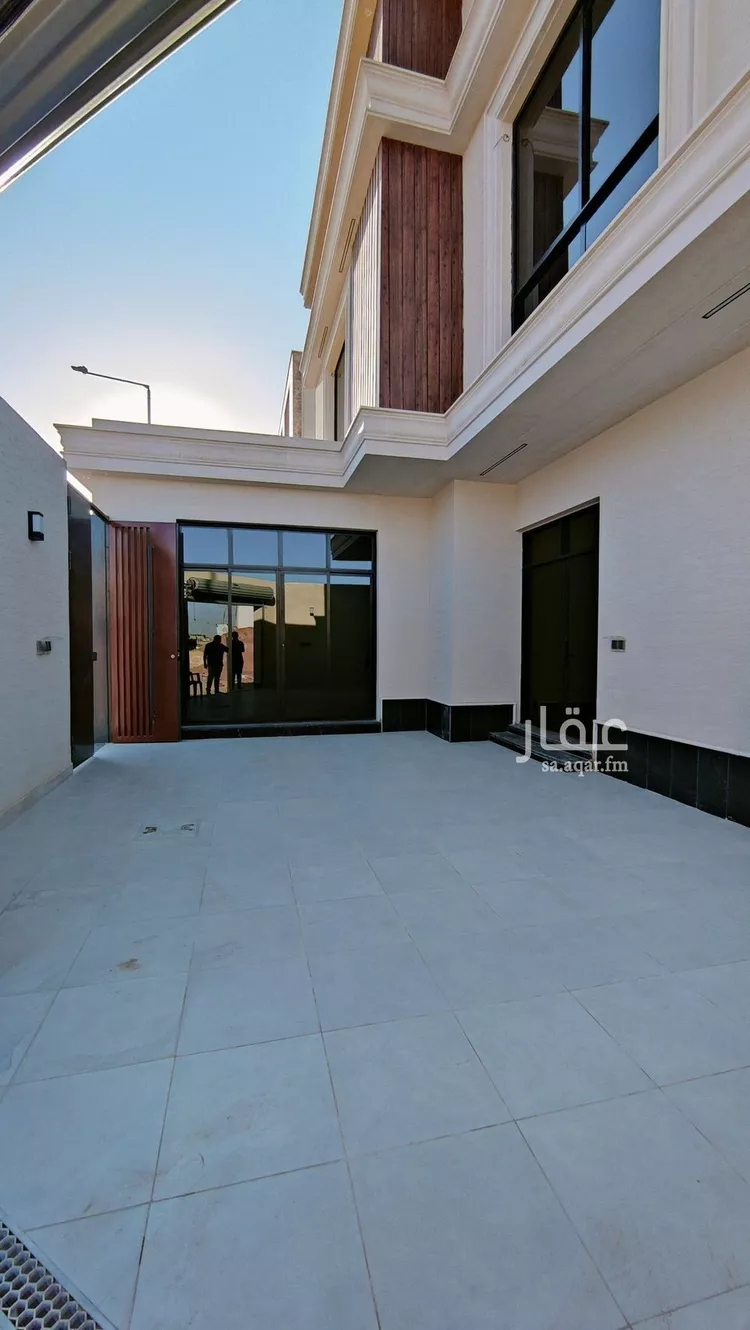 فيلا للبيع في شارع عبدالقدوس الانصاري, حي الرمال, مدينة الرياض, منطقة الرياض صورة 3