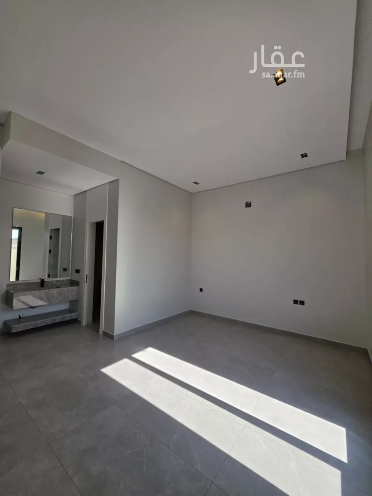 دور للبيع في شارع رقم 302, حي النرجس, مدينة الرياض, منطقة الرياض صورة 5