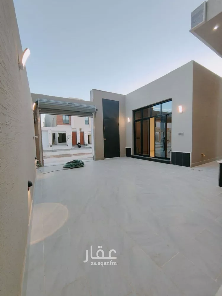 فيلا للبيع في شارع عبدالقدوس الانصاري, حي الرمال, مدينة الرياض, منطقة الرياض صورة 2