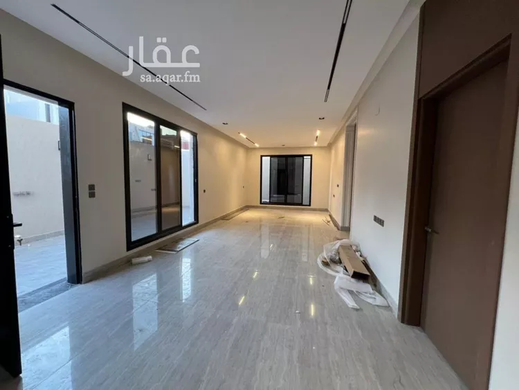 فيلا للبيع في شارع عبدالقدوس الانصاري, حي الرمال, مدينة الرياض, منطقة الرياض صورة 4