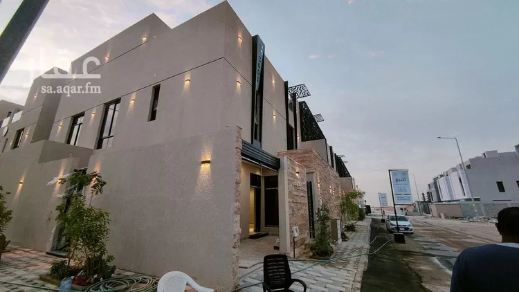 فيلا للبيع في شارع عبدالقدوس الانصاري, حي الرمال, مدينة الرياض, منطقة الرياض صورة 2