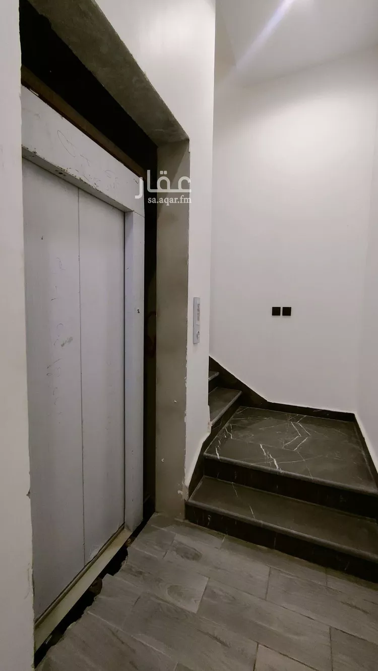 دور للبيع في شارع الصفراء, حي إشبيلية, مدينة الرياض, منطقة الرياض صورة 3