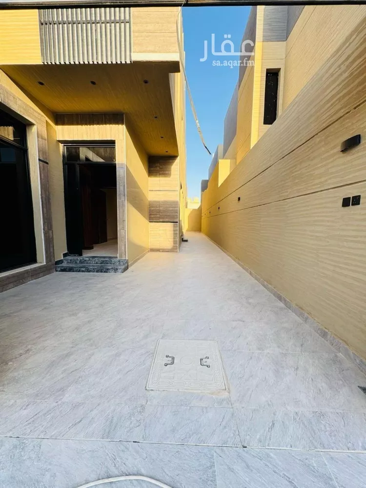 دور للبيع في شارع رقم 322, حي المونسية, مدينة الرياض, منطقة الرياض صورة 2