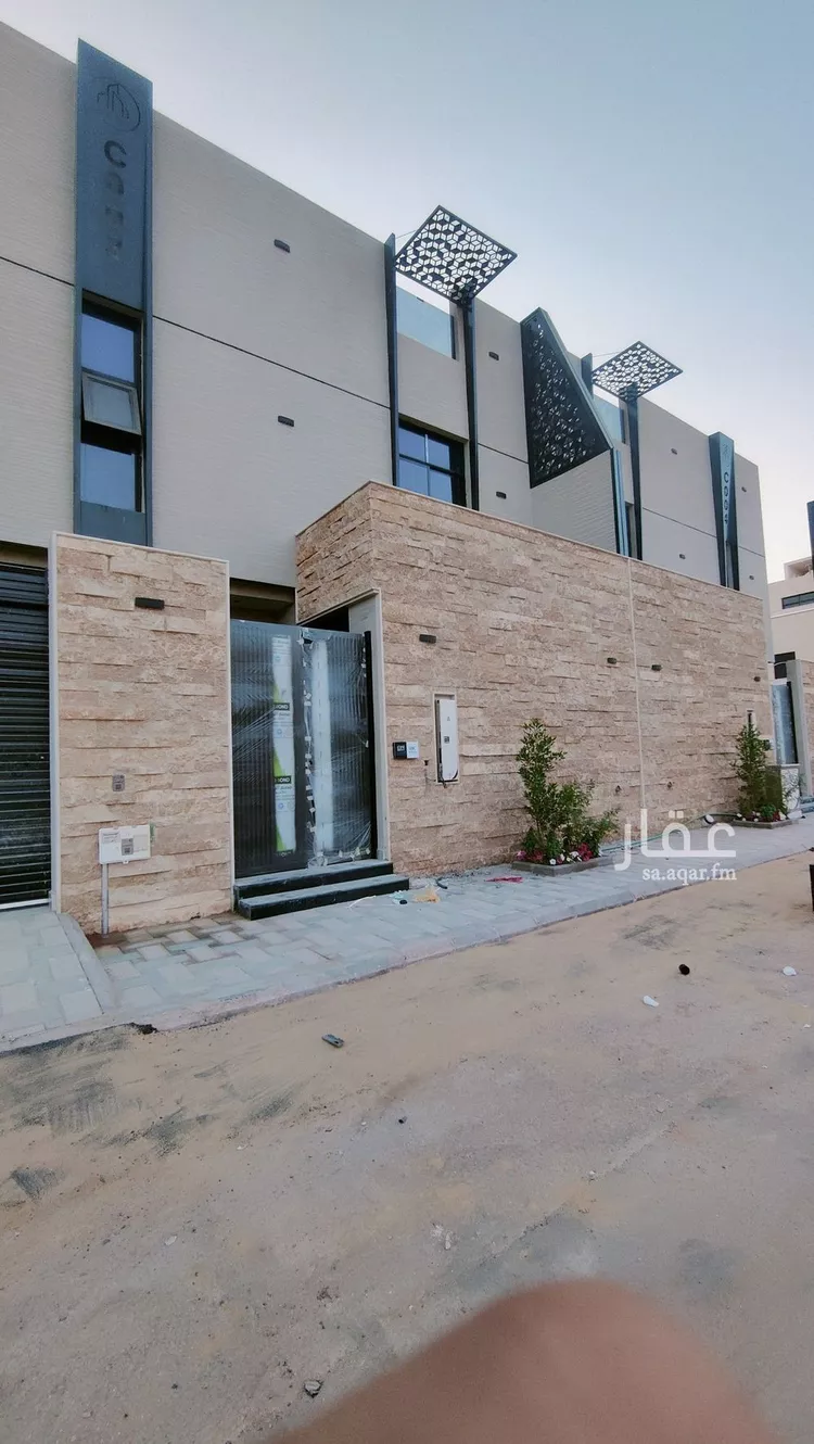 فيلا للبيع في شارع عبدالقدوس الانصاري, حي الرمال, مدينة الرياض, منطقة الرياض صورة 4