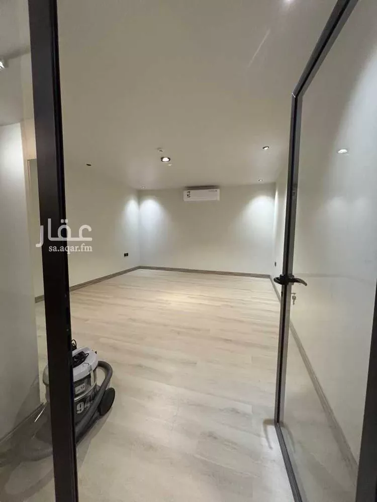 Commercial Office for Rent in Riyadh Al Yasmin صورة 3