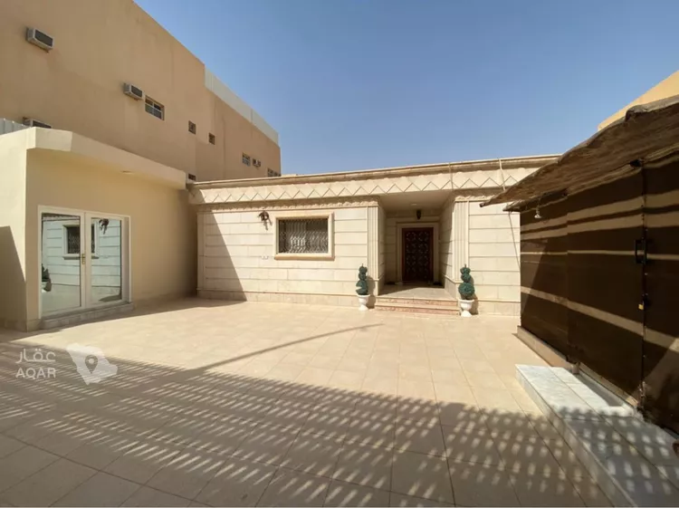 فيلا للبيع في شارع عبدالرحمن الناصر, حي الملك فيصل, مدينة الرياض, منطقة الرياض صورة 3