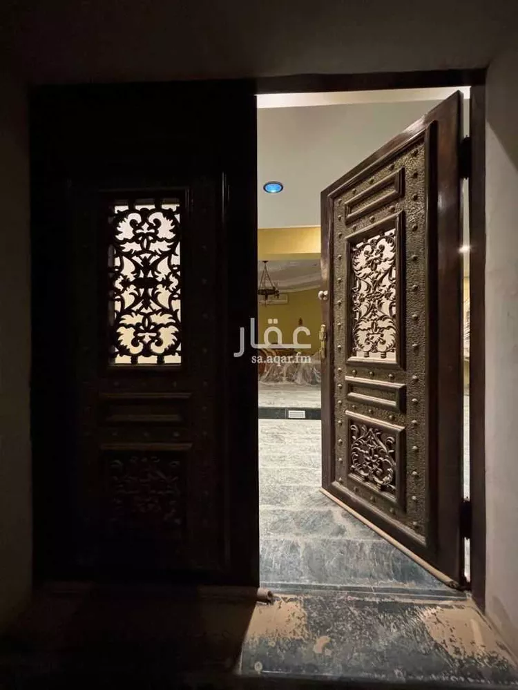 فيلا للإيجار في شارع عمرو بن محصن, حي الملك عبدالله, مدينة الرياض, منطقة الرياض صورة 4