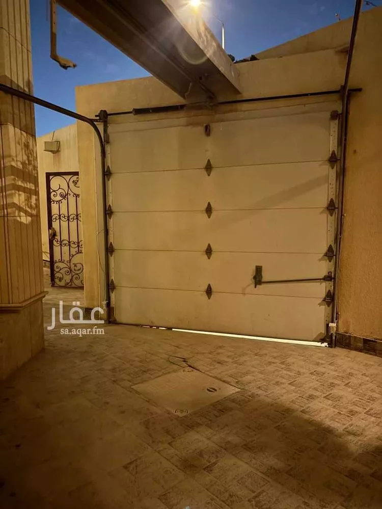 فيلا للإيجار في شارع عمرو بن محصن, حي الملك عبدالله, مدينة الرياض, منطقة الرياض صورة 2