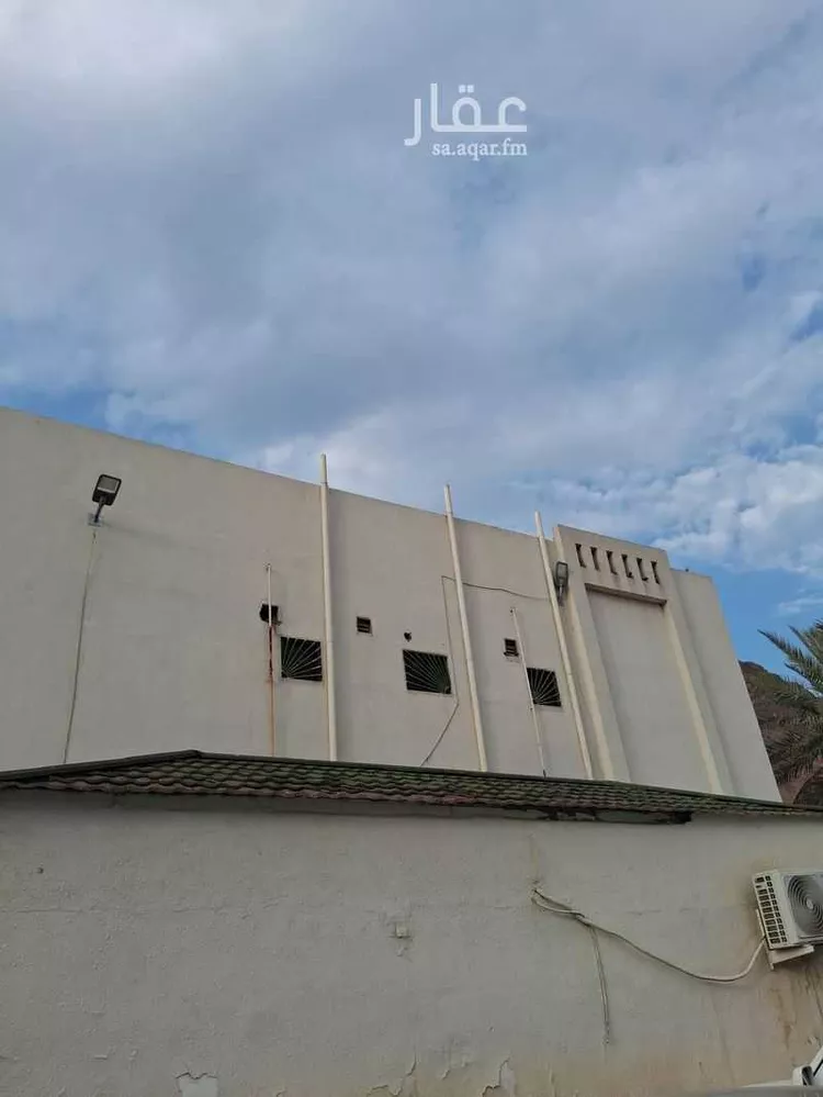 عمارة للبيع في شارع خارجه ابن زيد, حي الشهداء, مدينة المدينة المنورة, منطقة المدينة المنورة صورة 2