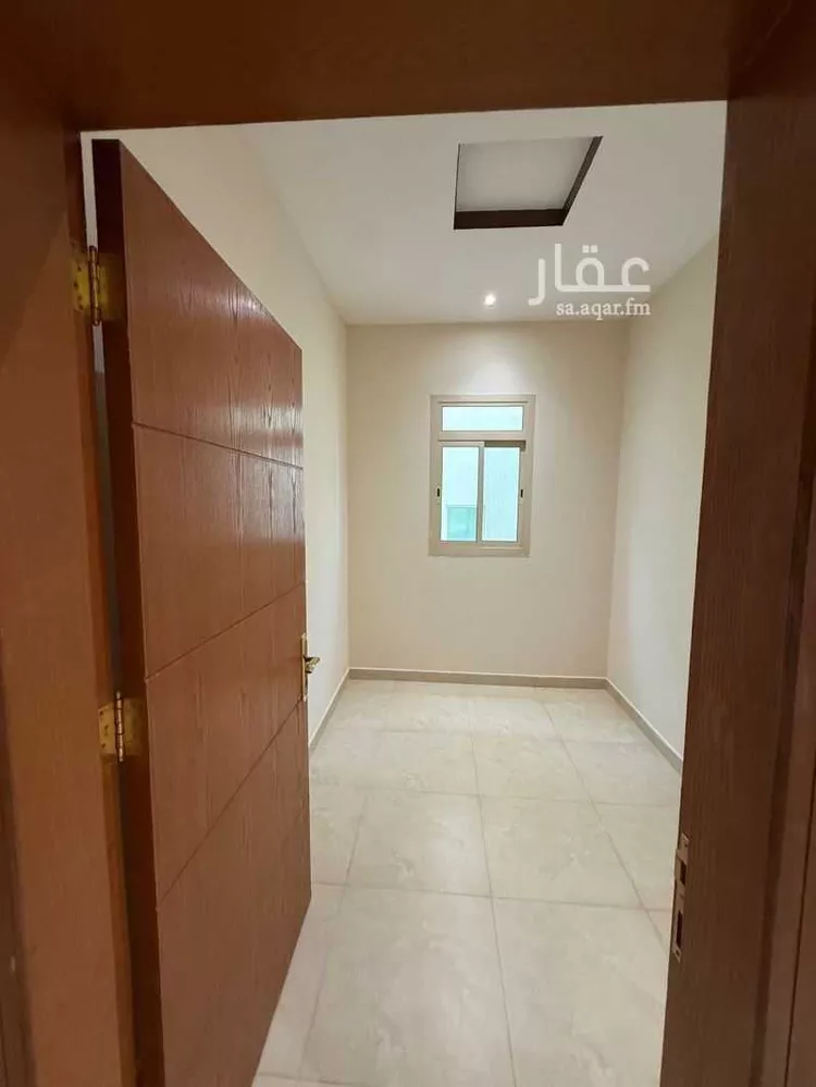 Floor for Rent in Ad Diriyah Al Khalidiyah صورة 5