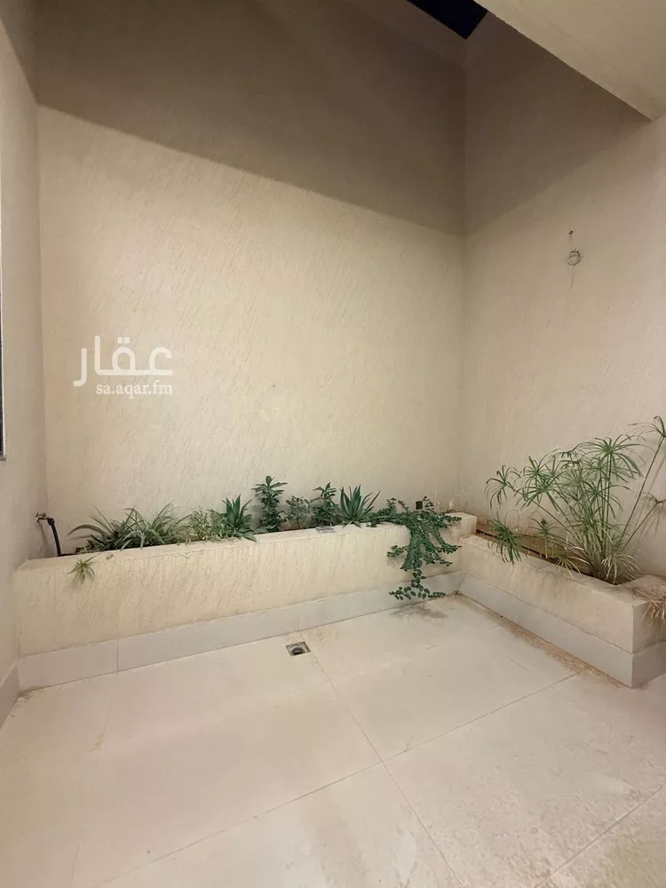 Villa for Sale in Riyadh Al Mahdiyah 9