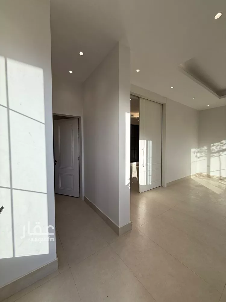 Villa for Sale in Riyadh Al Mahdiyah صورة 2