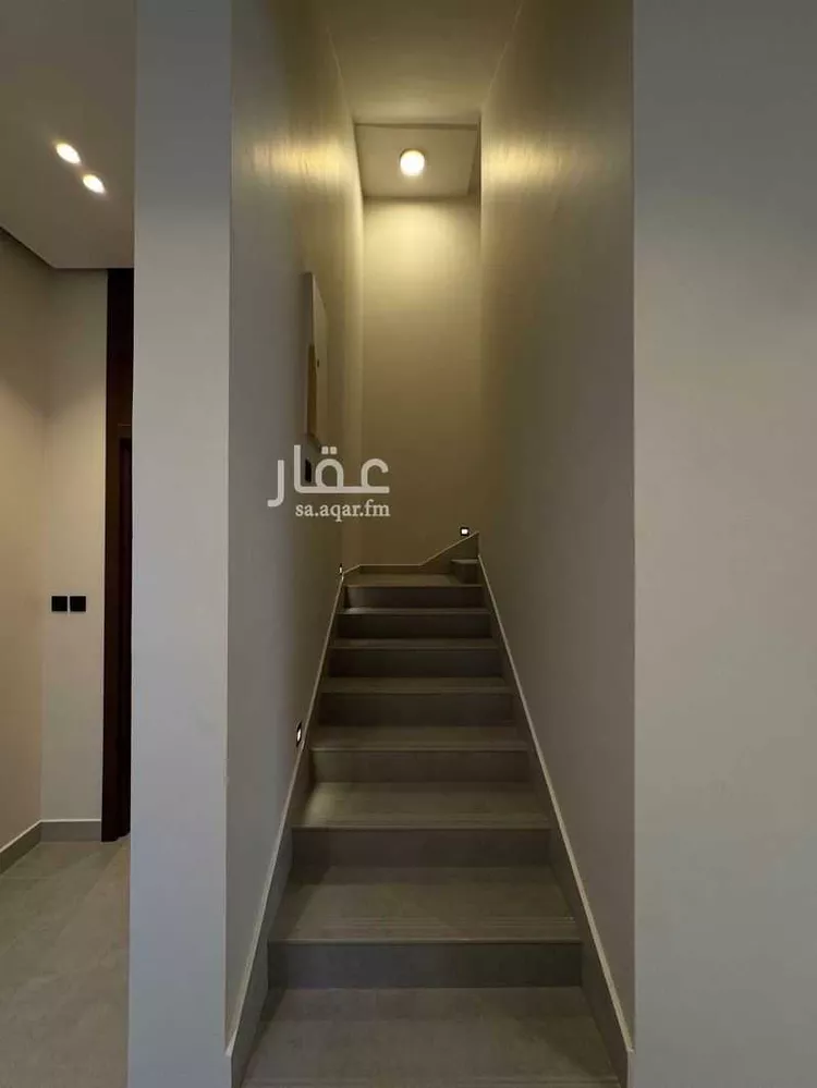 فيلا للبيع في شارع عيسى بن ابراهيم الربعي, حي العارض, مدينة الرياض, منطقة الرياض 8