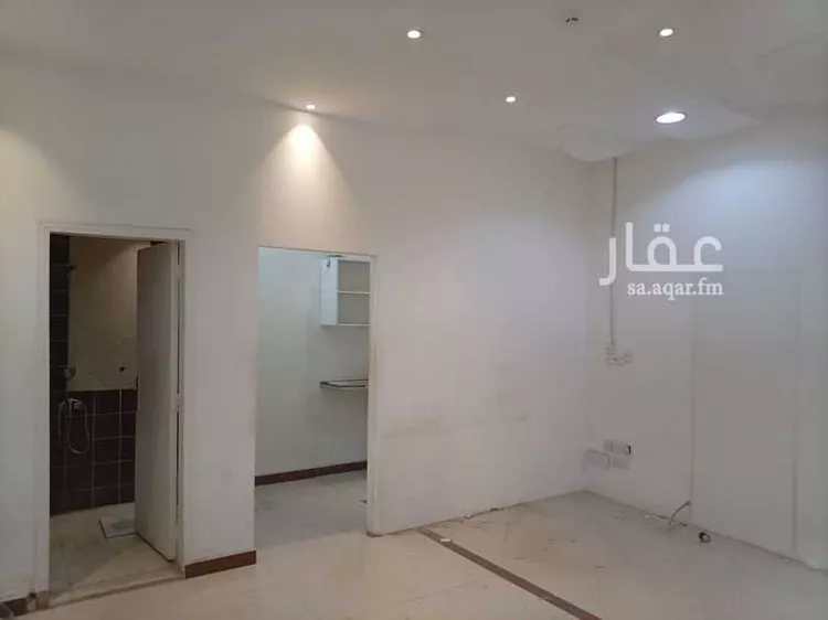 مكتب تجاري للإيجار في شارع الدائري الغربي الفرعي ، حي العوالي ، الرياض ، منطقة الرياض 6