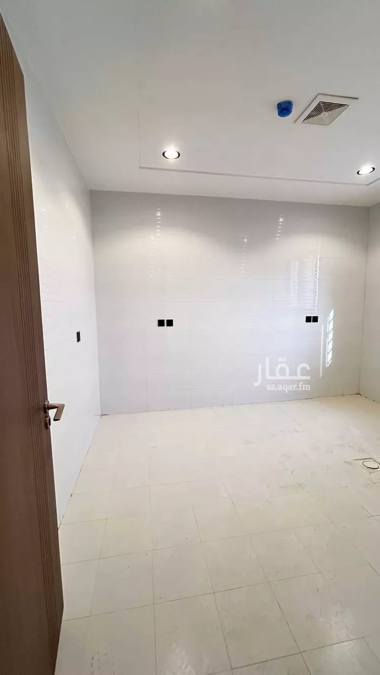 شقة للإيجار في شارع محمد بن عوجان, حي الحزم, مدينة الرياض, منطقة الرياض صورة 4