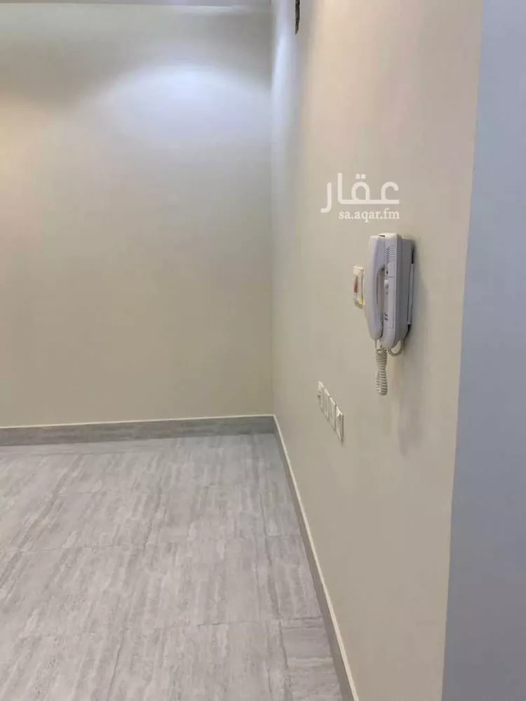 دور للبيع في شارع عاقل بن حبيب, حي عكاظ, مدينة الرياض, منطقة الرياض صورة 4