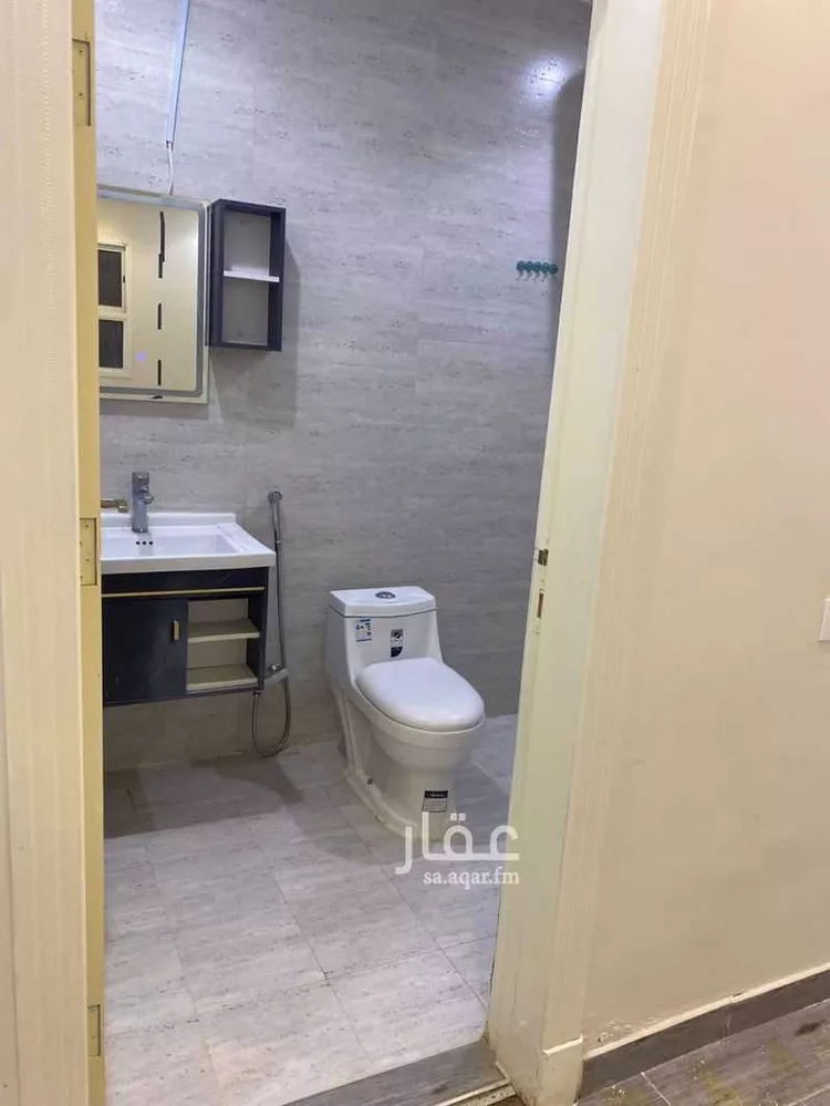 دور للبيع في شارع عاقل بن حبيب, حي عكاظ, مدينة الرياض, منطقة الرياض 6