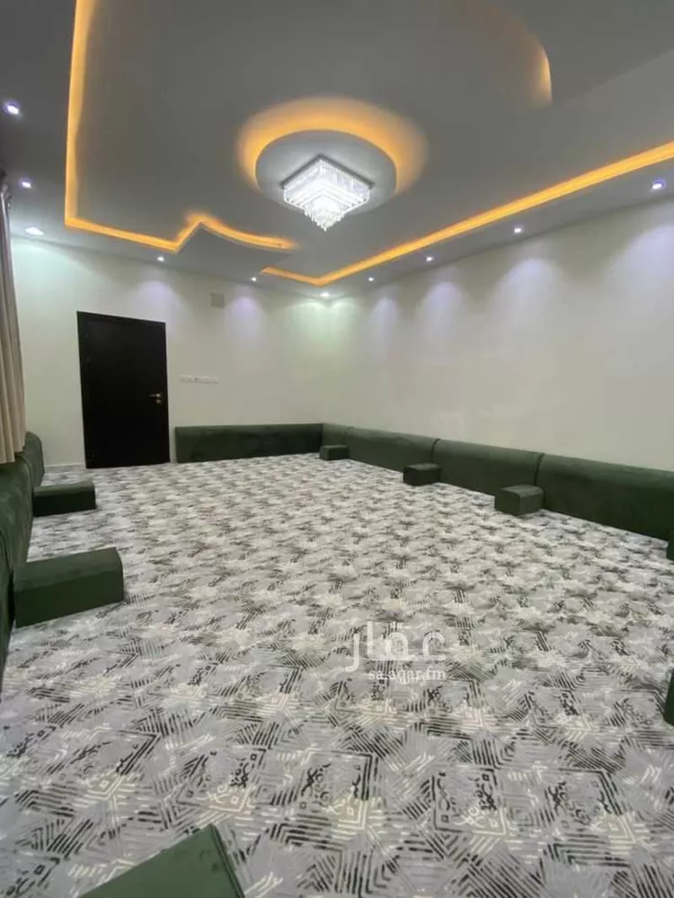 دور للبيع في شارع الفهري, حي الوادي, مدينة حفر الباطن, المنطقة الشرقية صورة 2