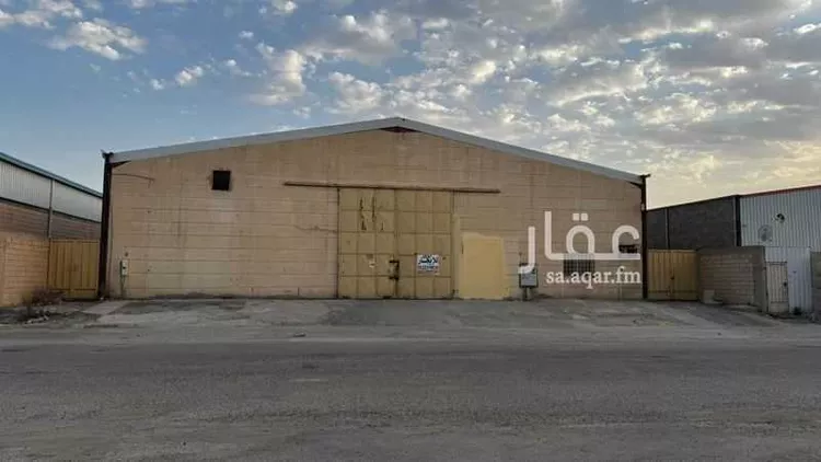 مستودع للإيجار في شارع الحفائر, حي الدفاع, مدينة الرياض, منطقة الرياض