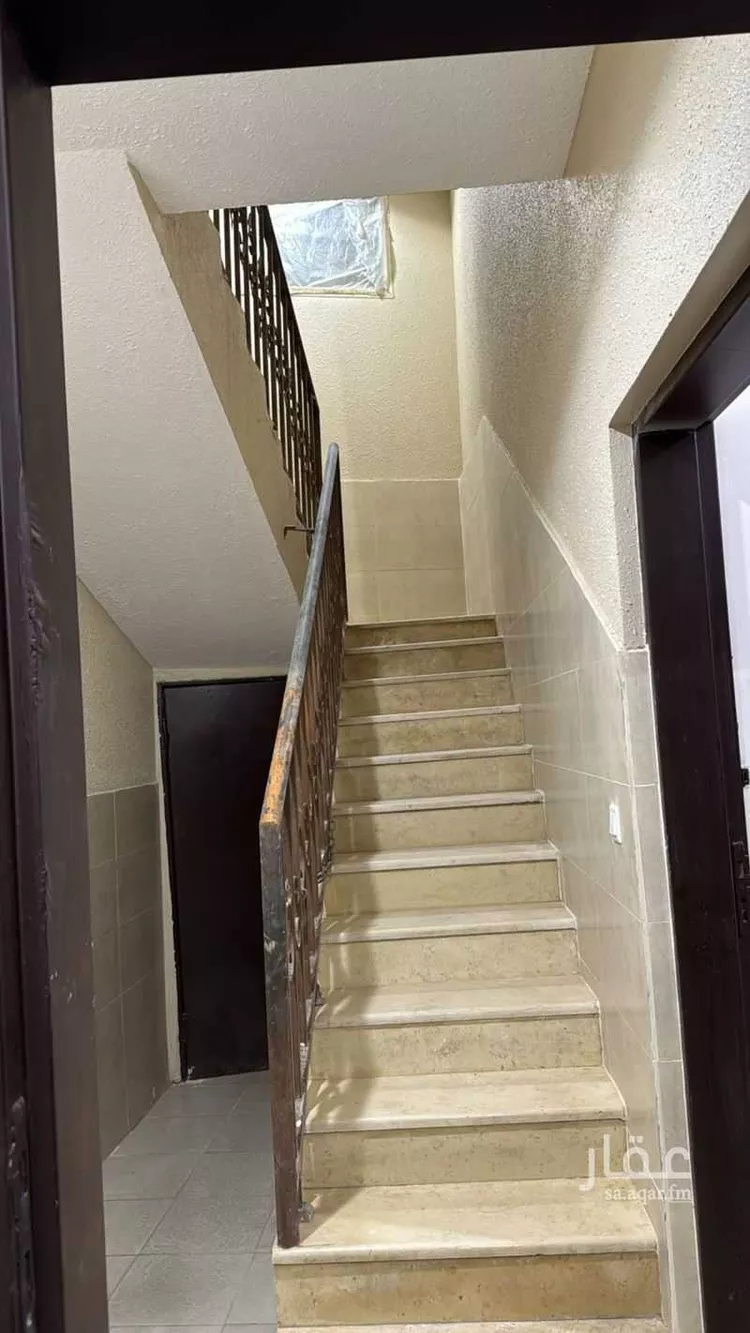 عمارة للإيجار في شارع إبراهيم آل مبارك, حي الصالحية, مدينة الرياض, منطقة الرياض صورة 5