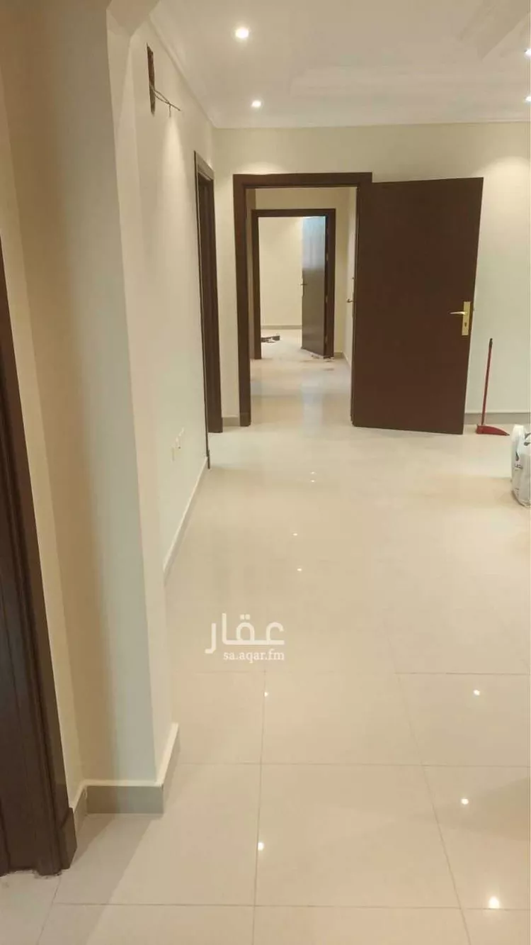 شقة للإيجار في شارع ابي سفيان بن حرب, حي النزهة, مدينة الرياض, منطقة الرياض صورة 2