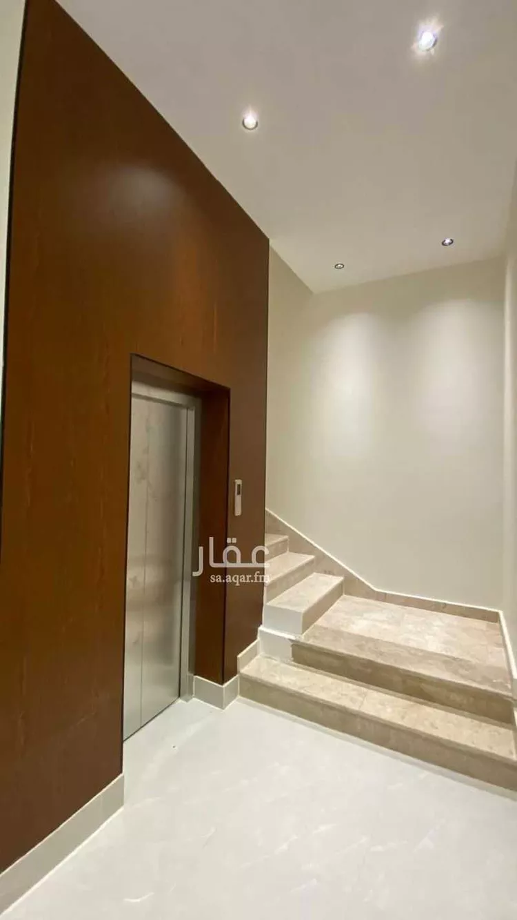فيلا للبيع في شارع حطين, حي الرمال, مدينة الرياض, منطقة الرياض