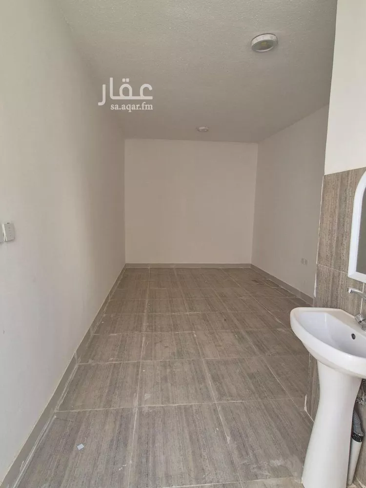 Building for Rent in Riyadh Ar Rimal 9
