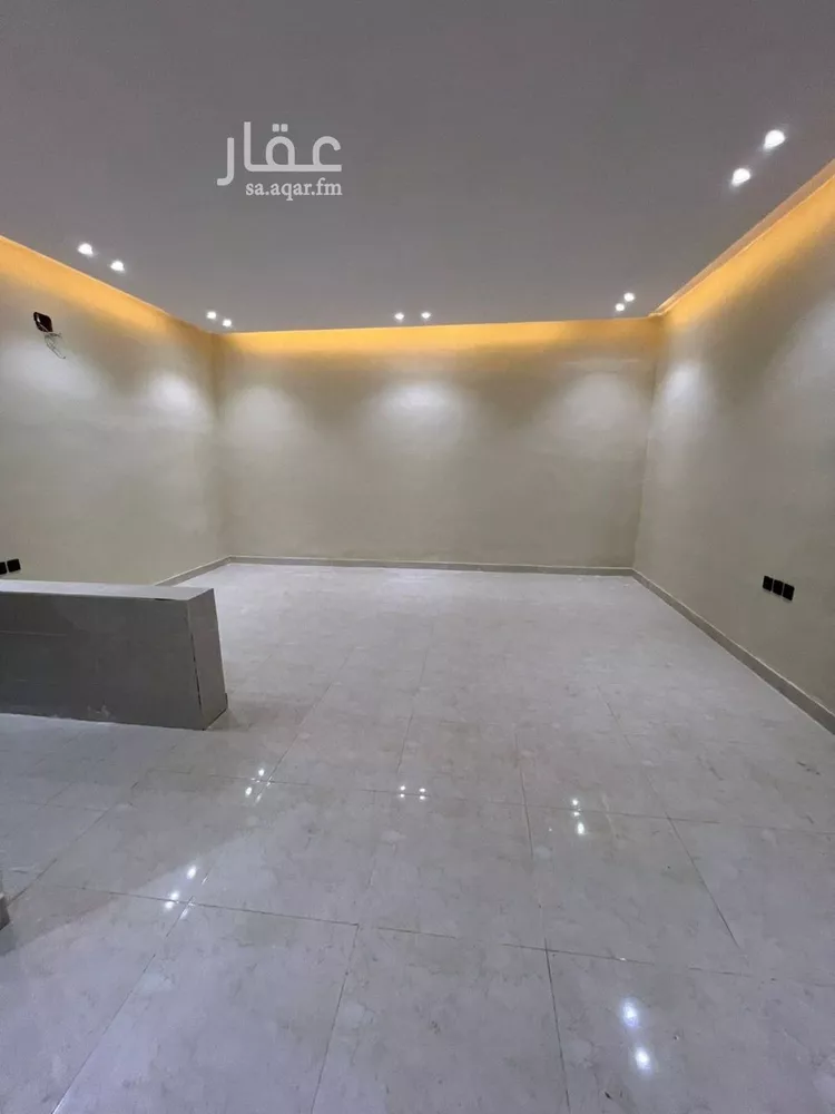 مجمع للإيجار في شارع غصين بن براق, حي الرمال, مدينة الرياض, منطقة الرياض 6