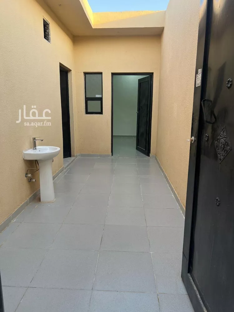 غرفة للإيجار في شارع عبدالملك بن عمر بن عبدالعزيز, حي الرمال, مدينة الرياض, منطقة الرياض صورة 3