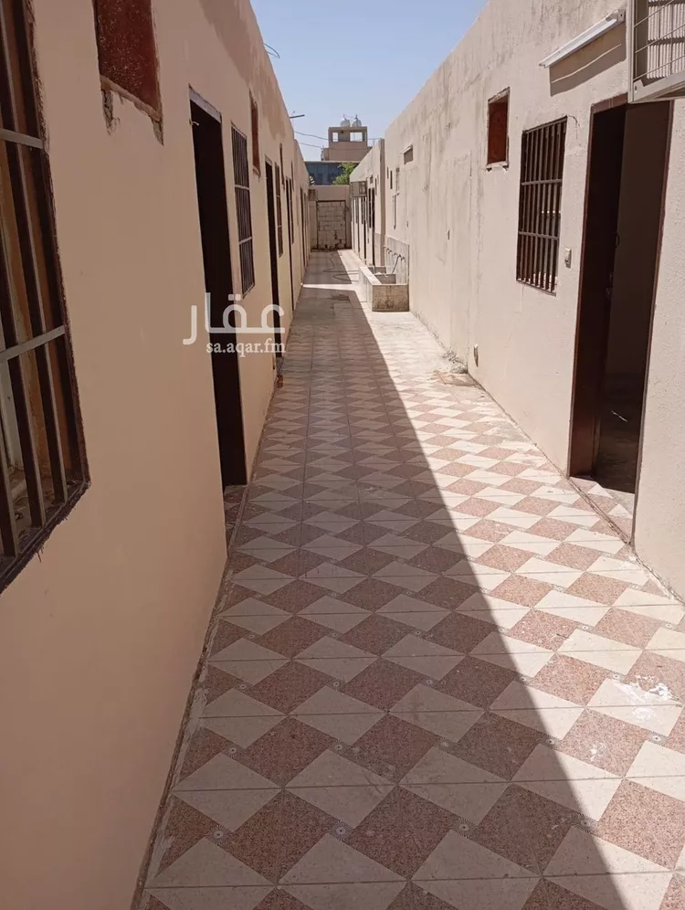 Building for Rent in Riyadh Ar Rimal 7