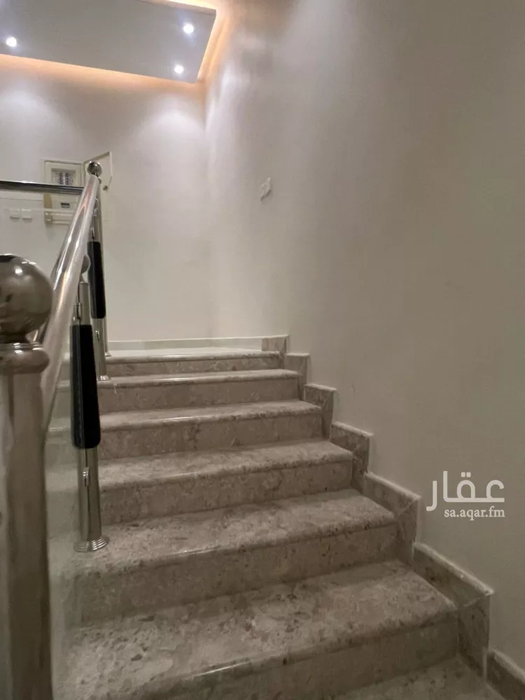 فيلا للبيع في شارع عمرو الشيباني, حي الرمال, مدينة الرياض, منطقة الرياض 16